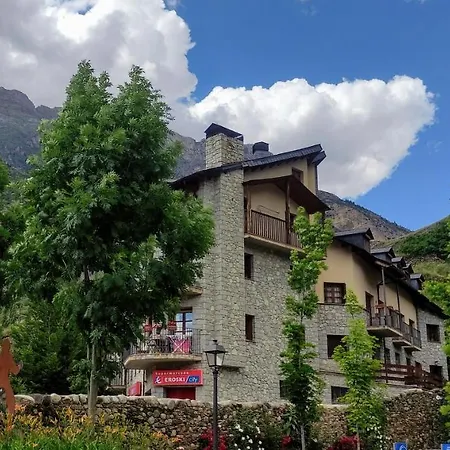 La Solana Del Laball Benasque Exterior photo